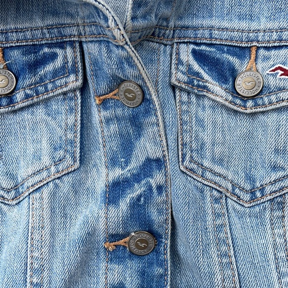 Cropped Denim Jacket - Picture 3 of 3
